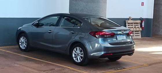 KIA CERATO 1.6 SX 16V FLEX 4P AUTOMÁTICO KIA CERATO 1.6 SX 16V FLEX 4P AUTOMÁTICO